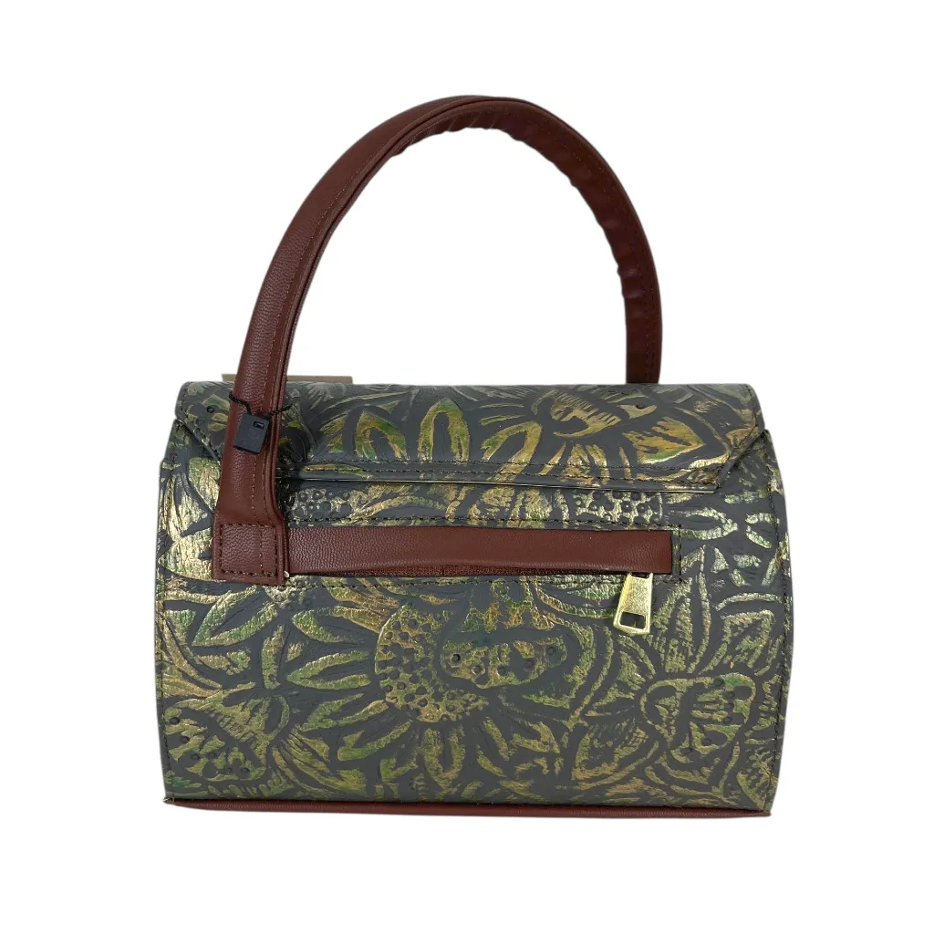 B6IVAGMVOCF (4).webp