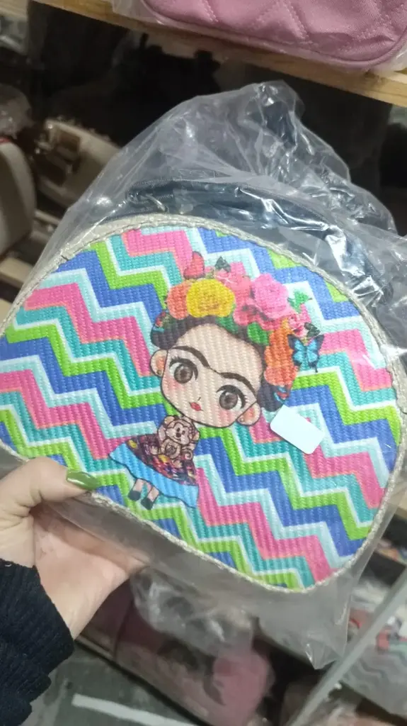 MINI DANNA YUTE ESTAMPADO FRIDA 4