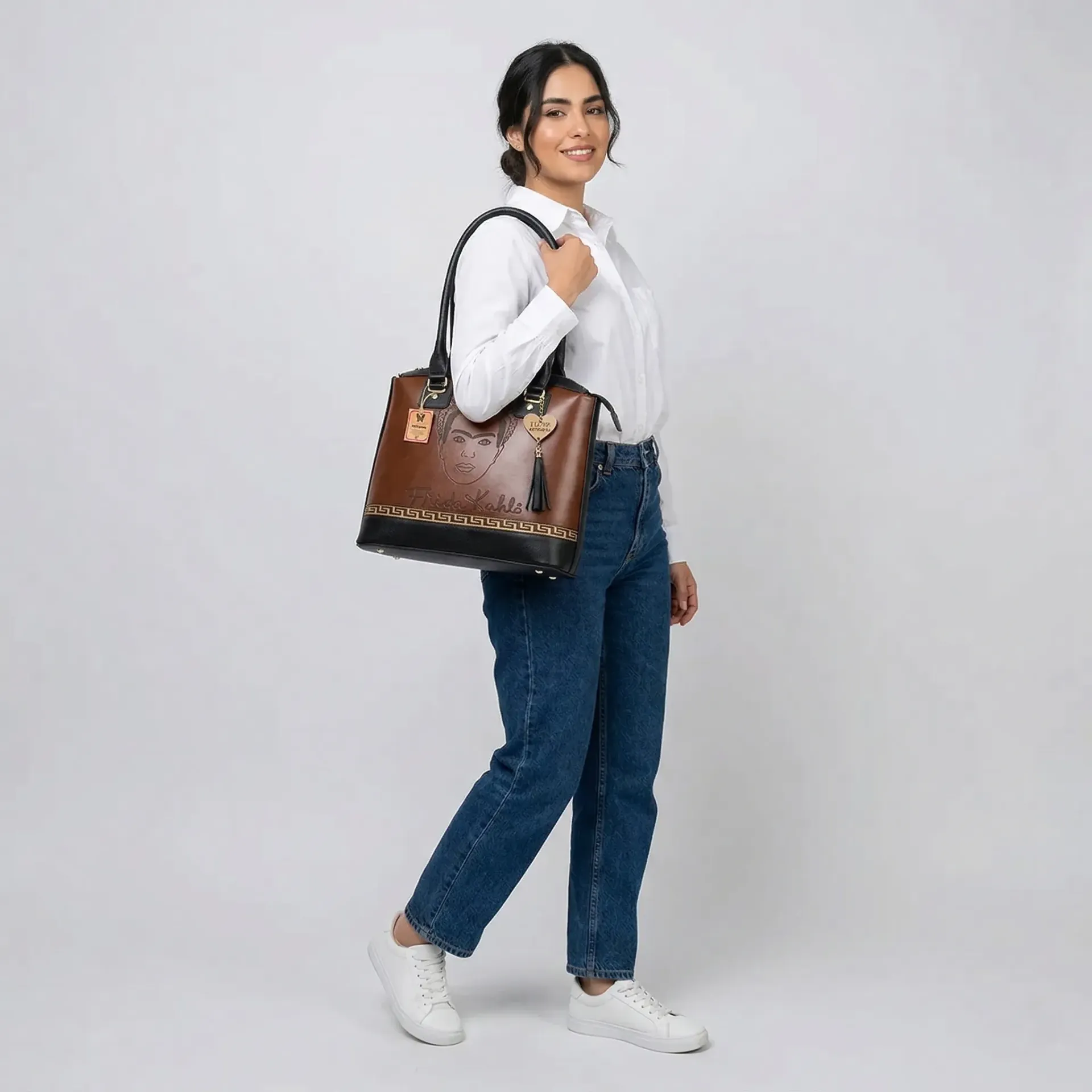 BOLSO VAQUETA ARTESANAL NATALIA CAFE LASER FRIDA NEGRO D