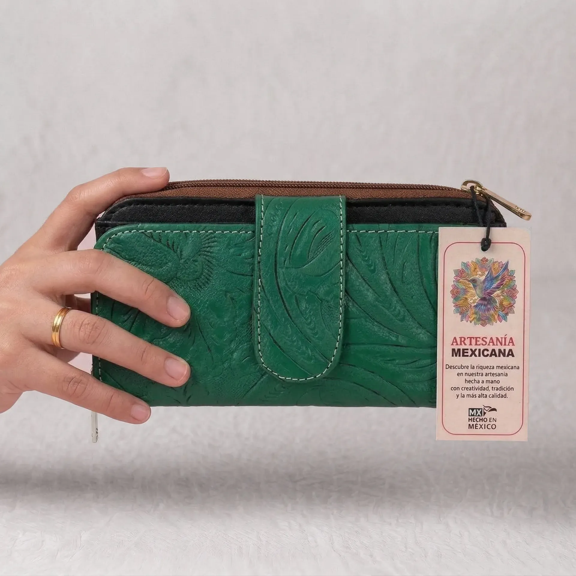 CARTERA LUA PIEL
