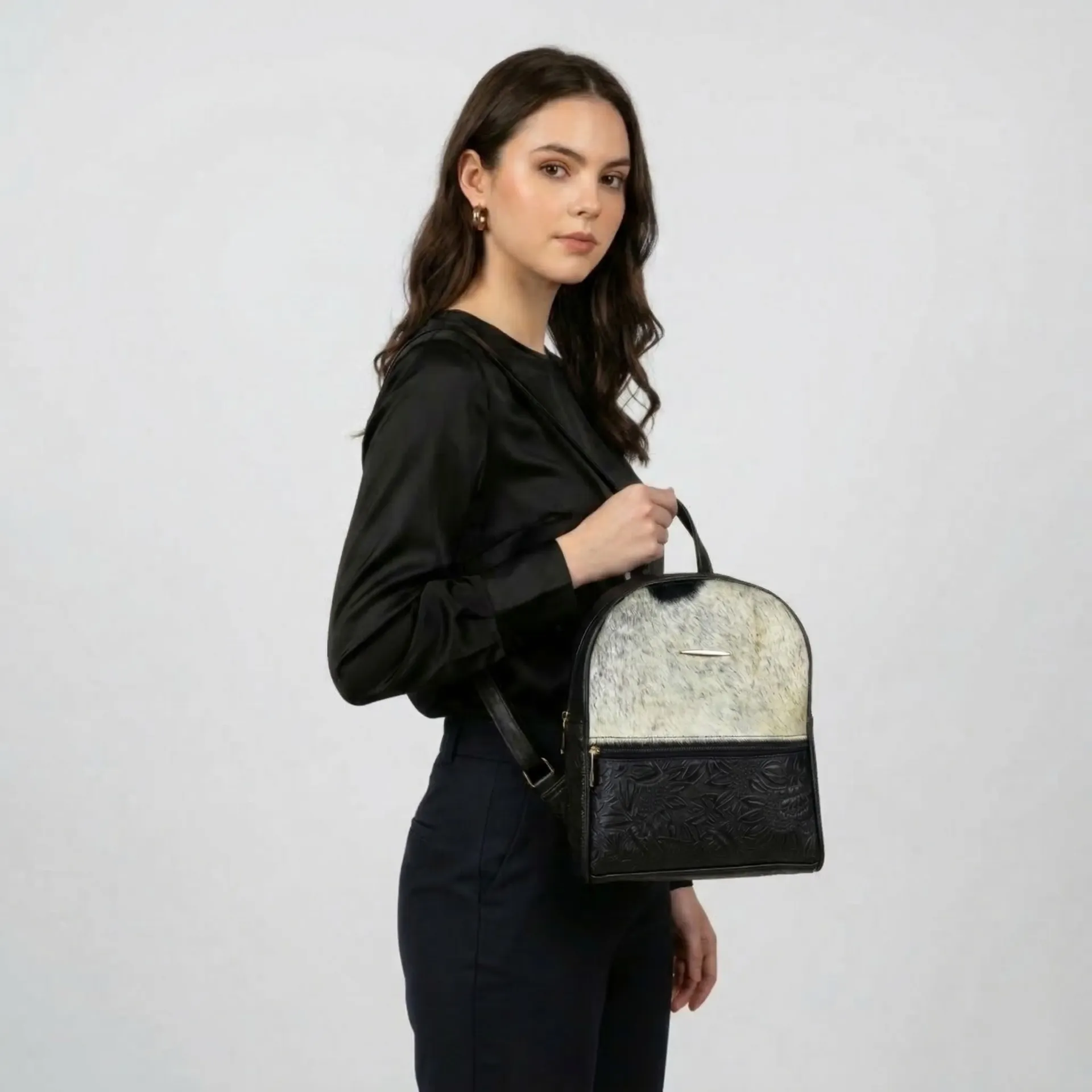 MOCHILA MEDIANA PIEL 