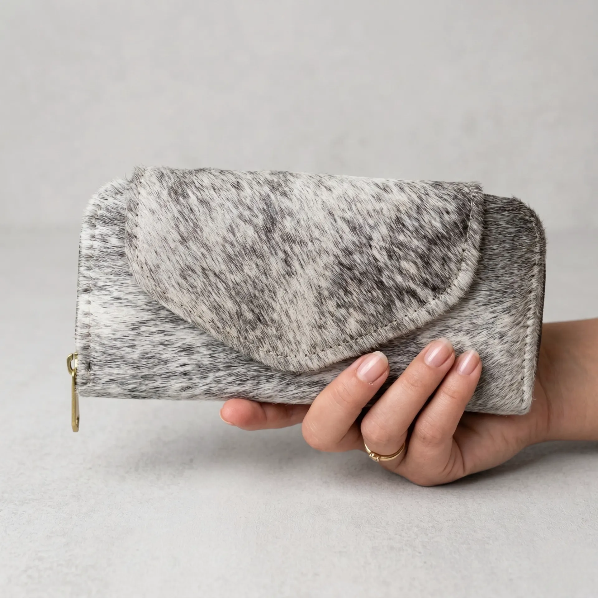 [C7KRLPPSHE] CARTERA KARLY PIEL (PELO SHEDRON)